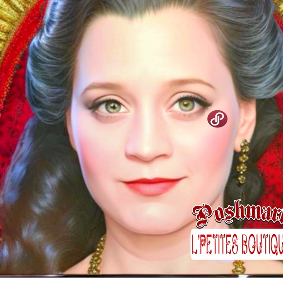 WELCOME TO MY CLOSET! - Picture 2 of 7